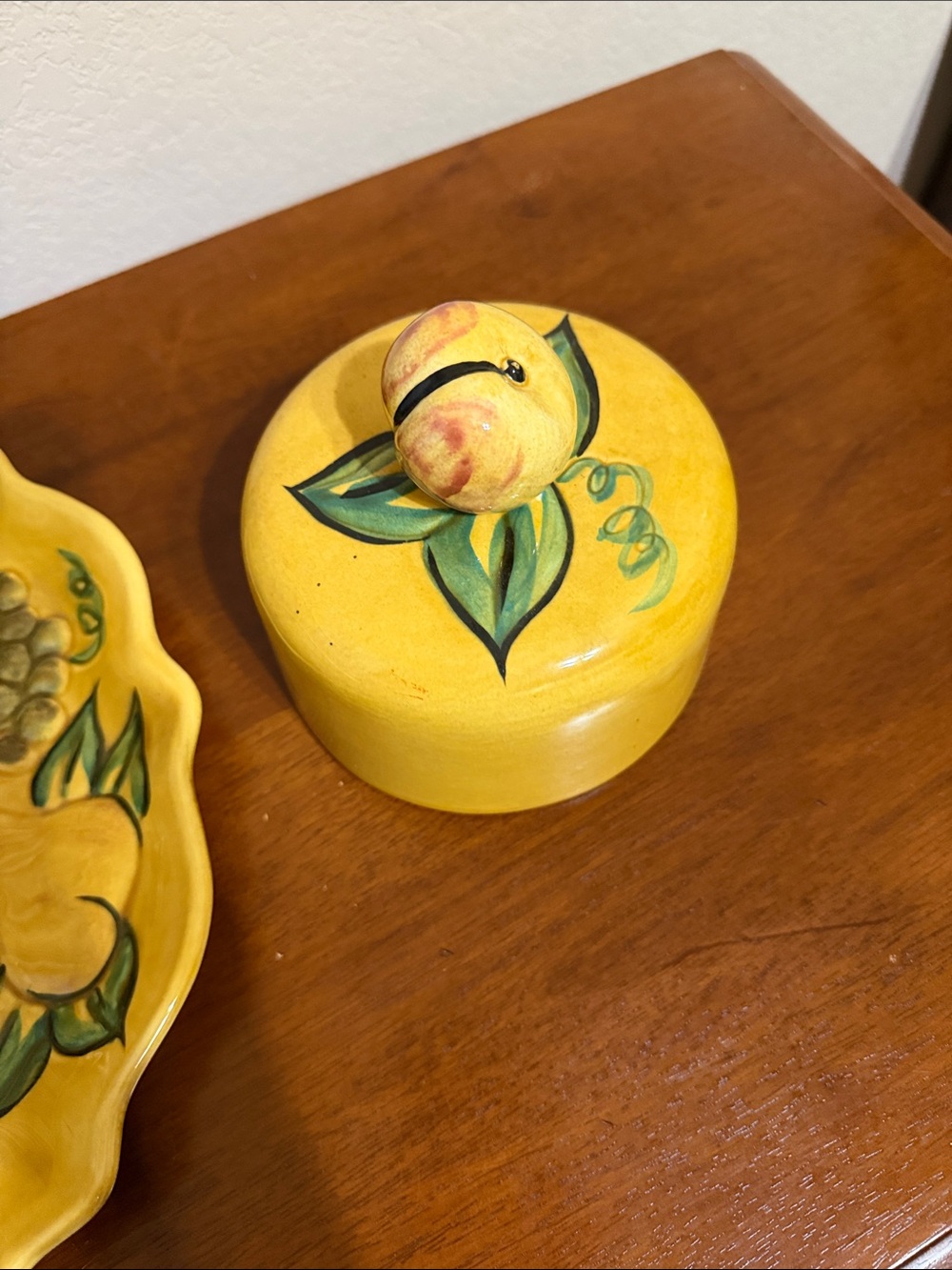 California Pottery 2005 Platter Tray Round Fruits Yellow Glazed 12 inch - Picture 5 of 10